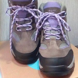 Women's Hiking Boots Size 7 Hi-Tech. NWT